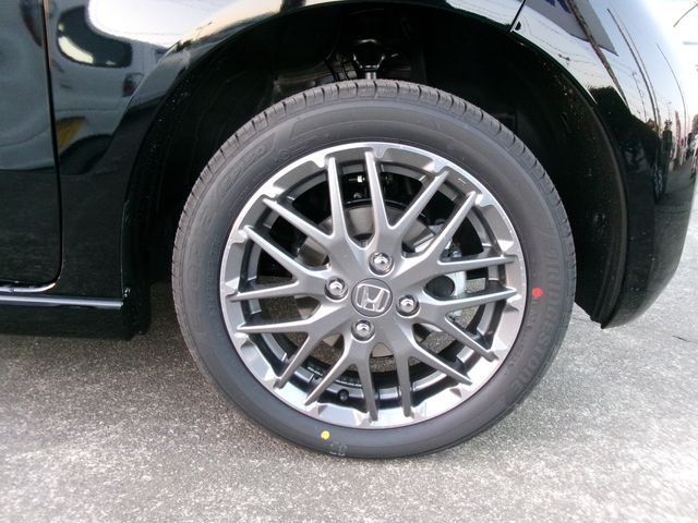 N-BOX CUSTOM 4WD