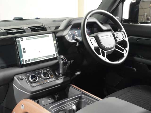ROVER DEFENDER