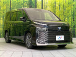 VOXY HYBRID