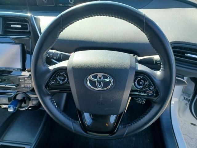 PRIUS 4WD