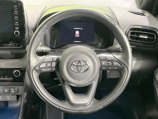 YARIS CROSS HYBRID