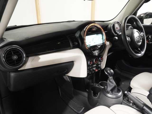MINI COOPER D 5DOOR