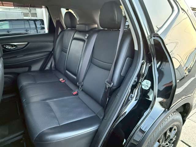 X-TRAIL HYBRID 4WD