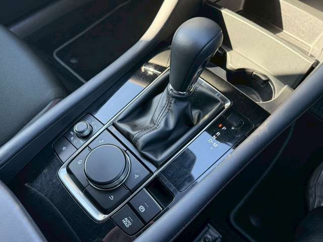 MAZDA3 FASTBACK