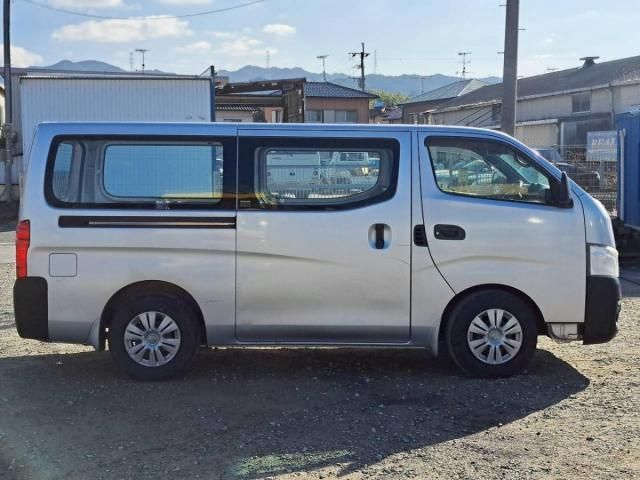 CARAVAN van 2WD