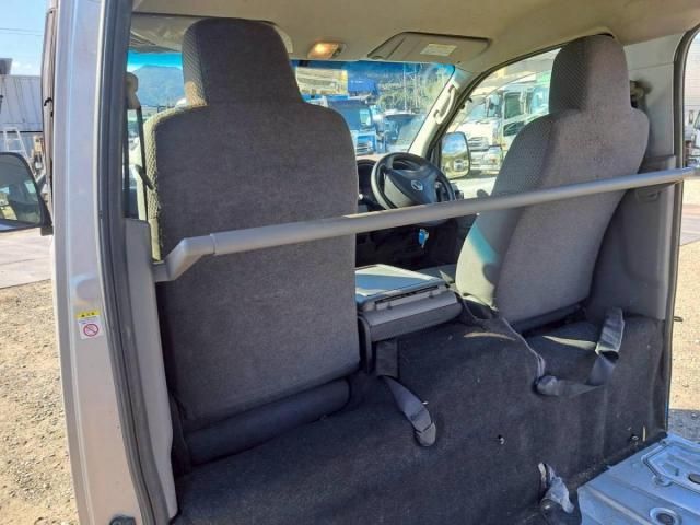 CARAVAN van 2WD