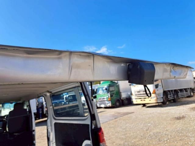 CARAVAN van 2WD