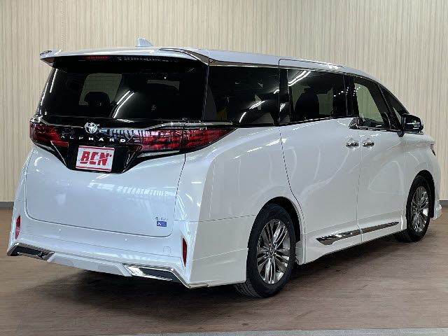 ALPHARD hybrid