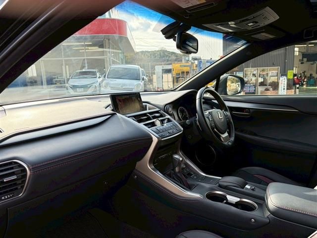 LEXUS NX200t