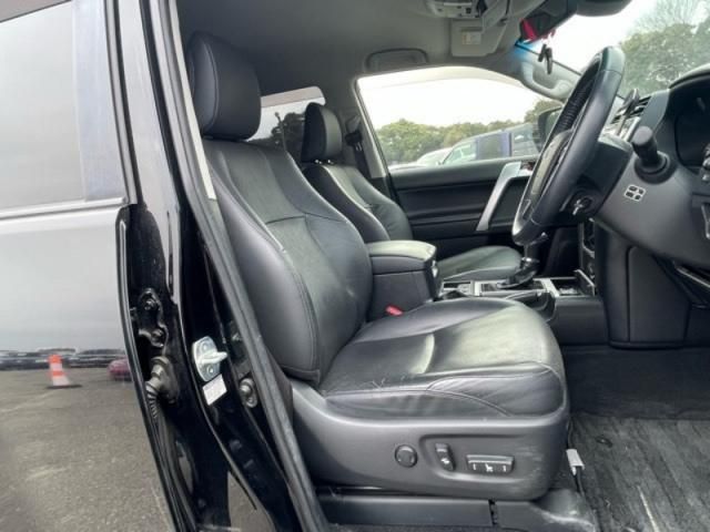 LANDCRUISER PRADO