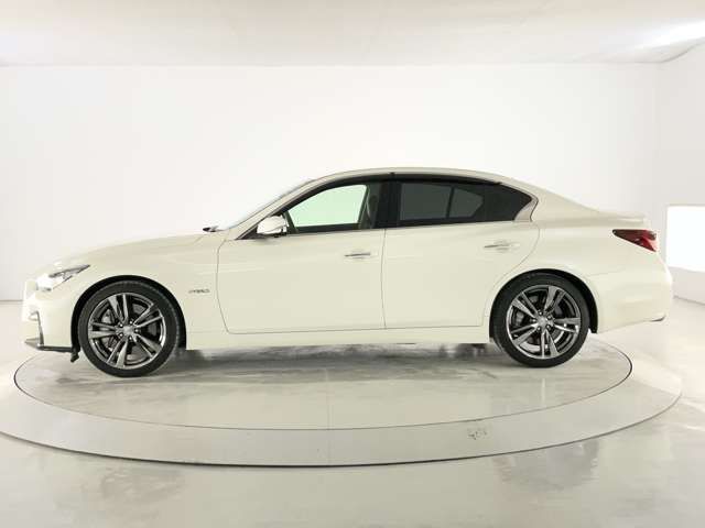 SKYLINE HYBRID 4WD