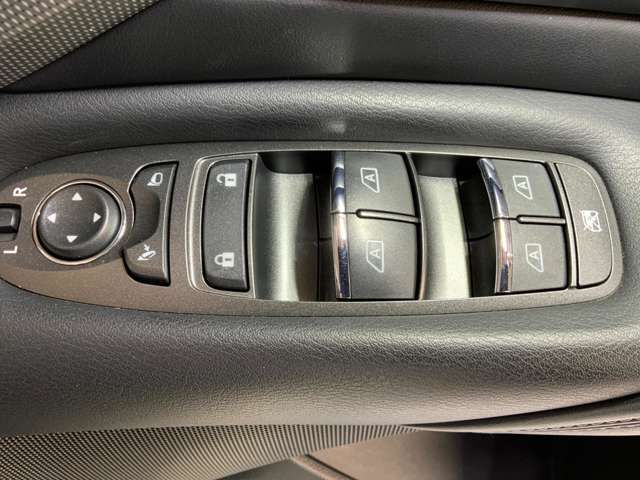 SKYLINE HYBRID 4WD