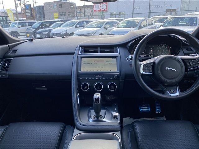 JAGUAR E-PACE