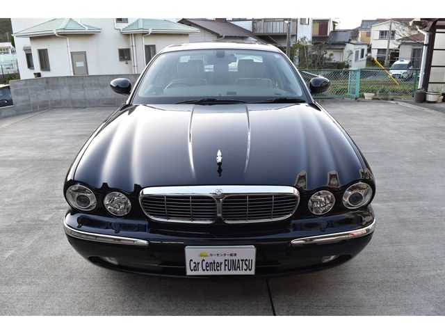 JAGUAR XJseries sedan