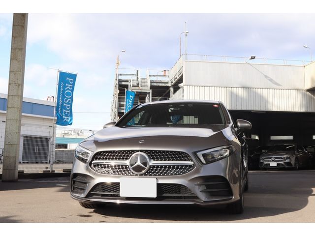 MERCEDES BENZ A-class sedan