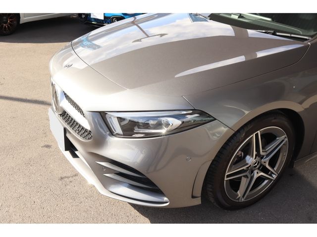 MERCEDES BENZ A-class sedan