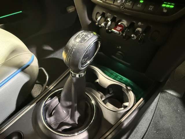 BMW MINI COOPER D CROSSOVER
