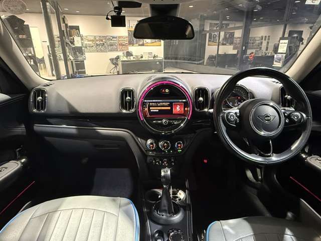 BMW MINI COOPER D CROSSOVER