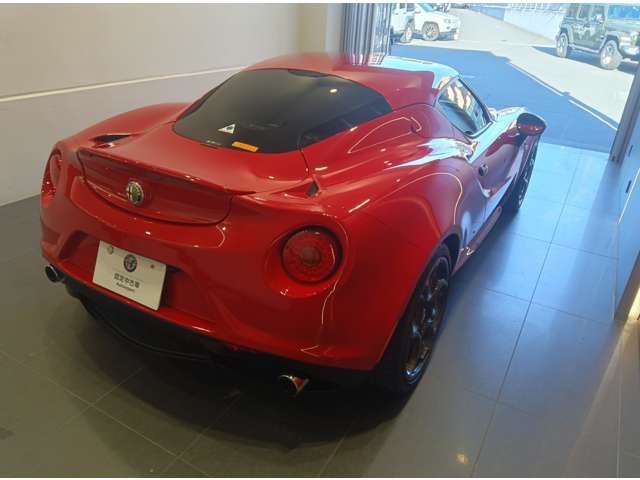 ALFA ROMEO 4C