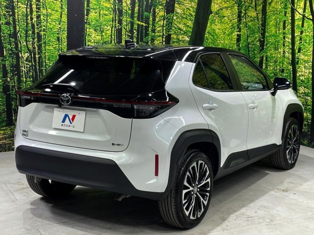 YARIS CROSS HYBRID
