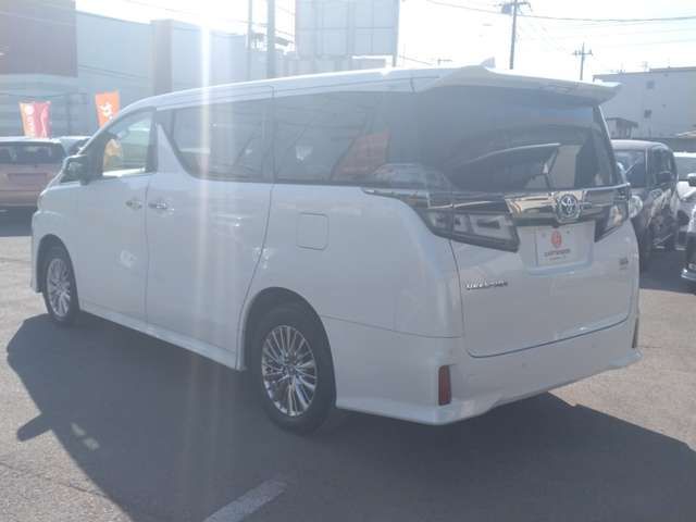 VELLFIRE HYBRID 4WD