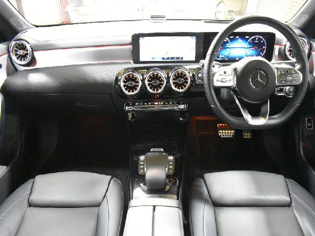 MERCEDES BENZ CLA Shooting Brake