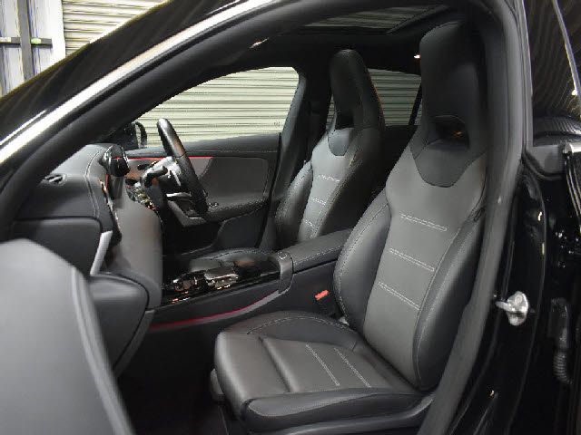 MERCEDES BENZ CLA Shooting Brake