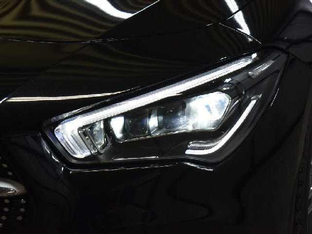 MERCEDES BENZ CLA Shooting Brake