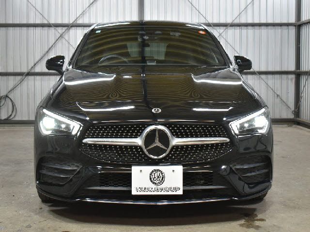 MERCEDES BENZ CLA Shooting Brake