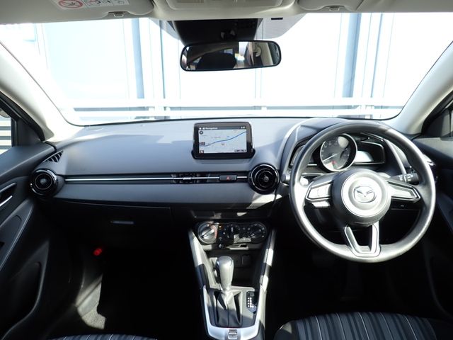 MAZDA2