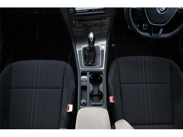 VOLKSWAGEN GOLF Alltrack