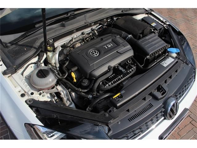 VOLKSWAGEN GOLF Alltrack