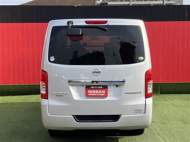 NV350 CARAVAN 4WD