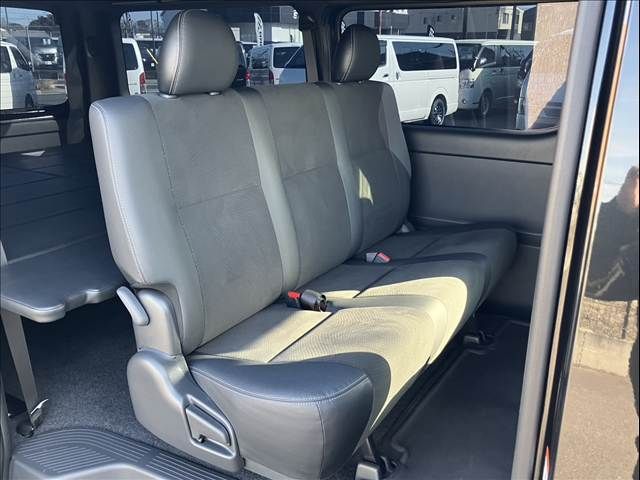 HIACE van 2WD