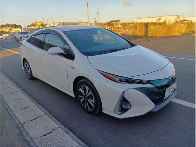 PRIUS PHV