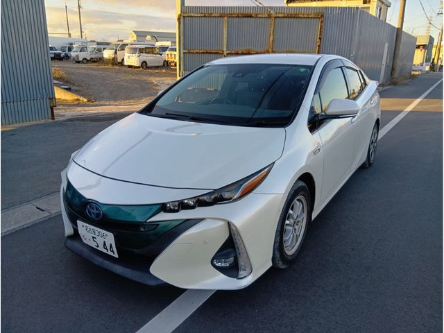 PRIUS PHV