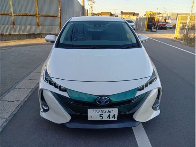 PRIUS PHV