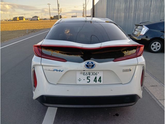 PRIUS PHV