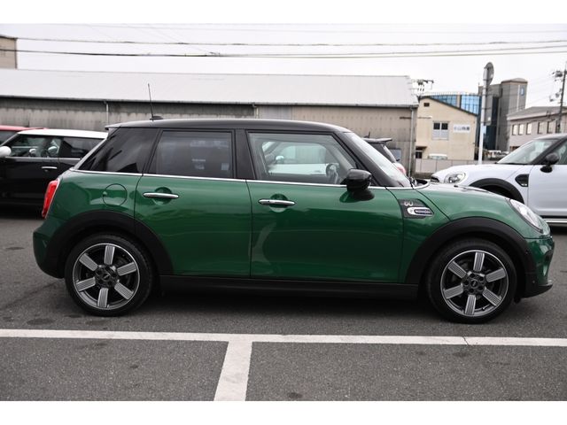 MINI COOPER D 5DOOR