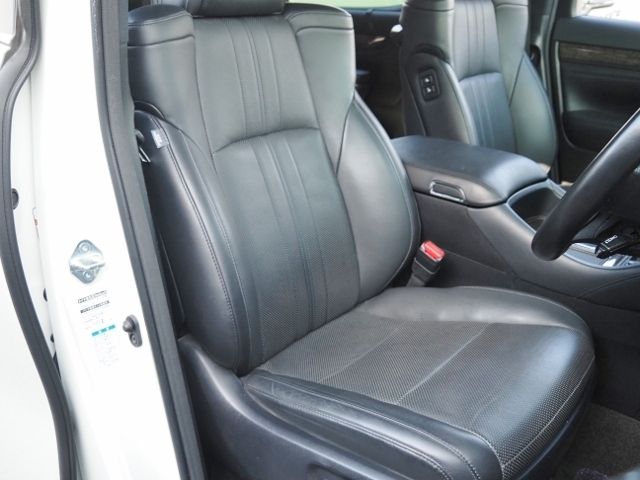 VELLFIRE HYBRID 4WD