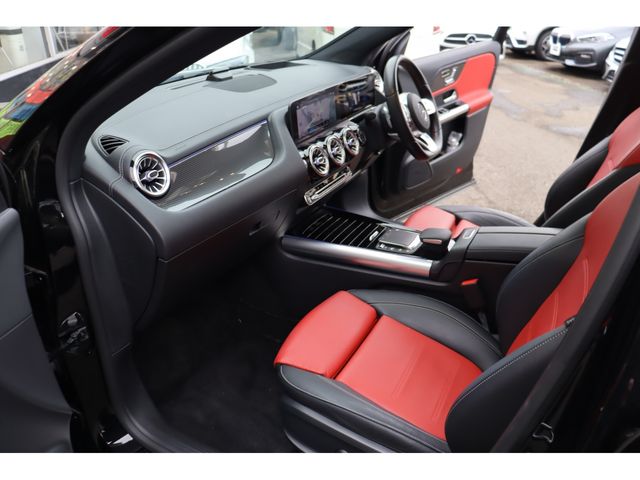 MERCEDES BENZ GLA class