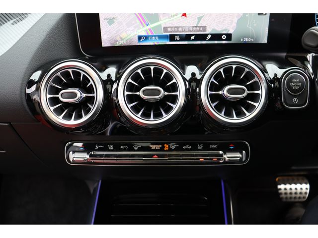 MERCEDES BENZ GLA class