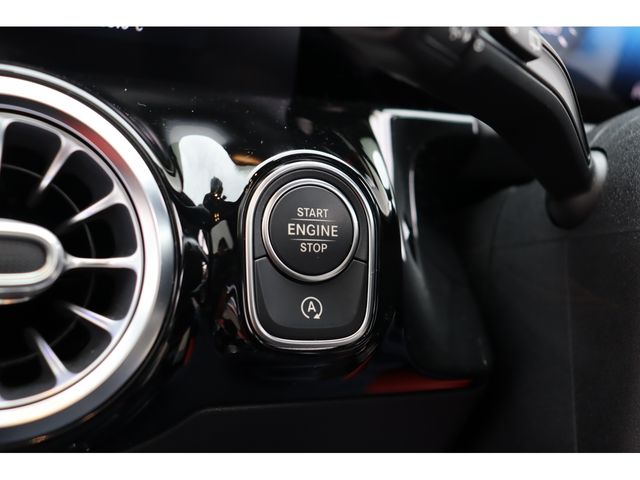 MERCEDES BENZ GLA class
