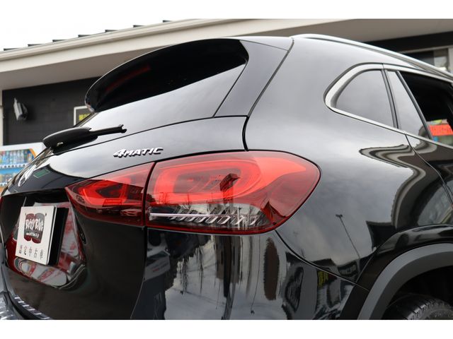 MERCEDES BENZ GLA class