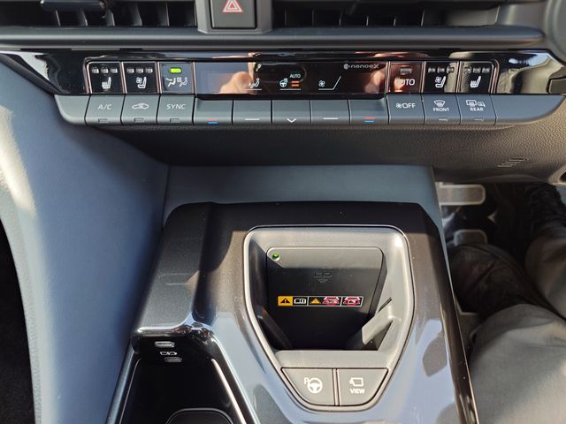 CROWN ESTATE 4WD