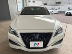 CROWN sedan hybrid