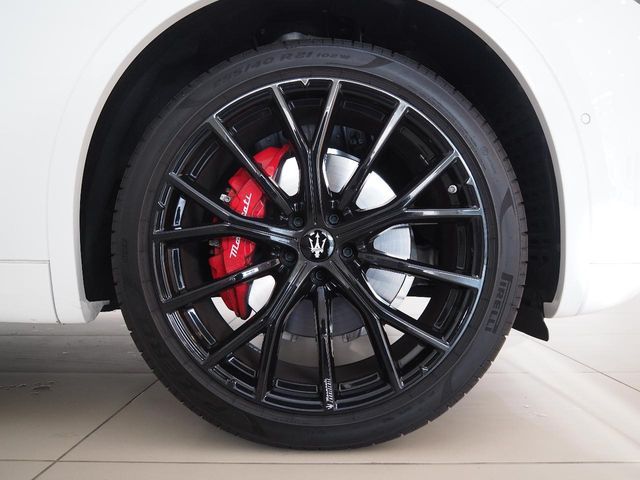 MASERATI Grecale