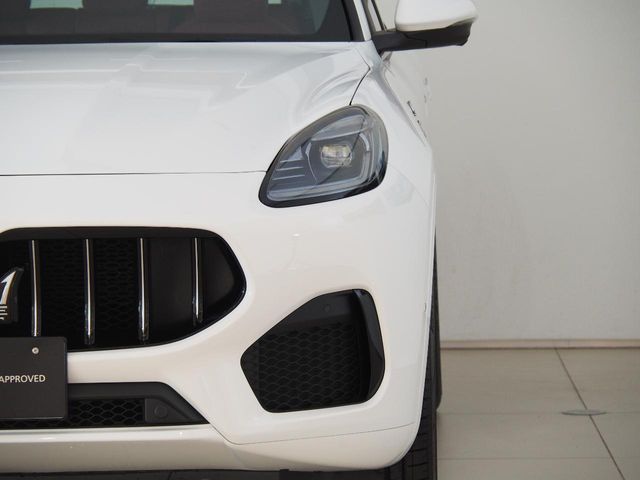 MASERATI Grecale