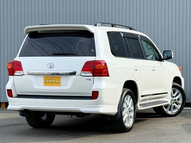 LANDCRUISER wagon