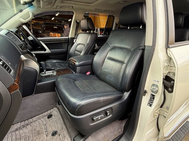 LANDCRUISER wagon